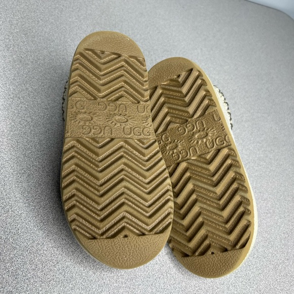Ugg Tasman Shoe Toddler 11 - Picture 3 of 11